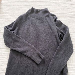 Old navy black turtle neck sweater